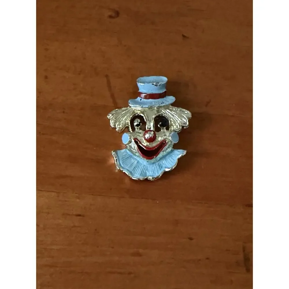 Vintage Gerry’s Enamel Clown Face Brooch Gold Tone Signed Blue Gold Red